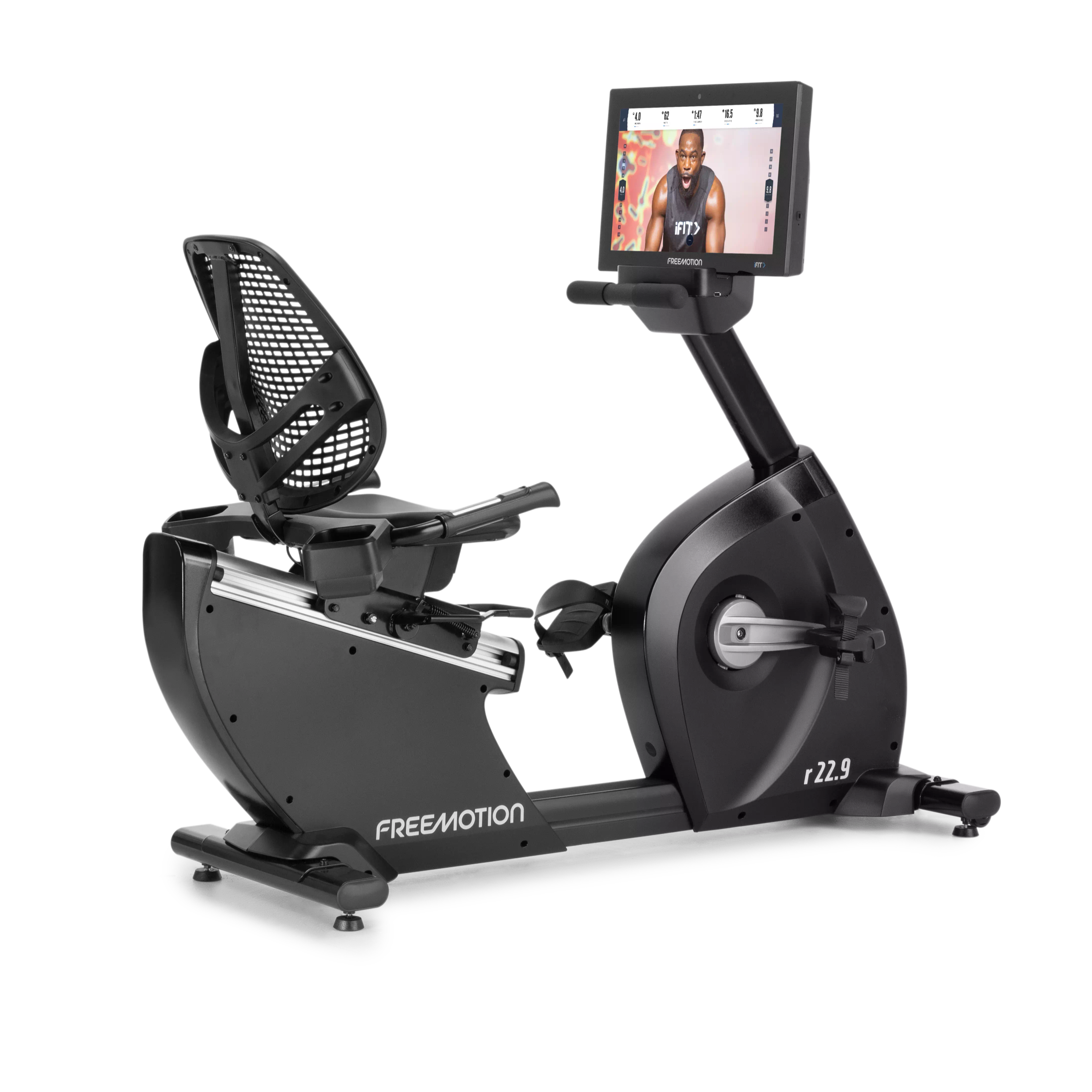 FMEX82520_STUDIO_3860 (1).png